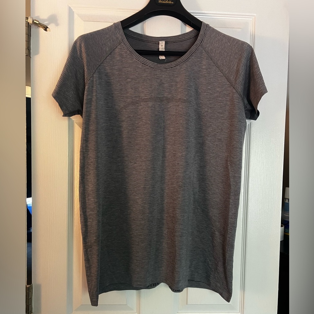 Lululemon swiftly tech short sleeve shirt grey